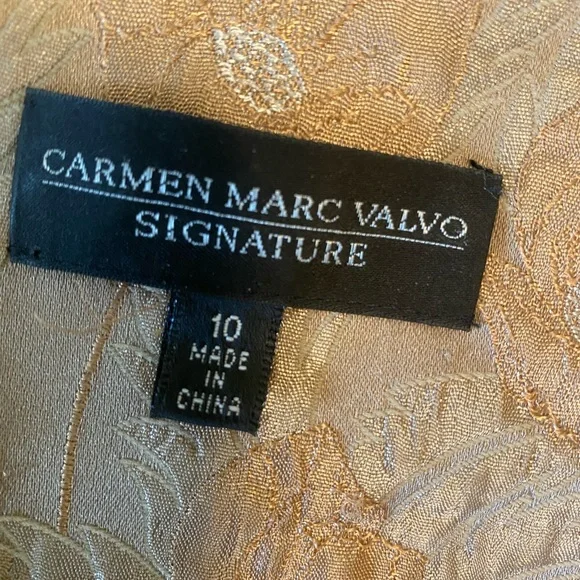 Carmen Marc Valvo signature suit size (very small) 10-fits like a size 6 - Picture 5 of 5